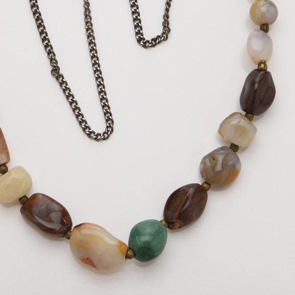 Polished Semi-Precious Agate Bead Necklace - Picture 2 of 3